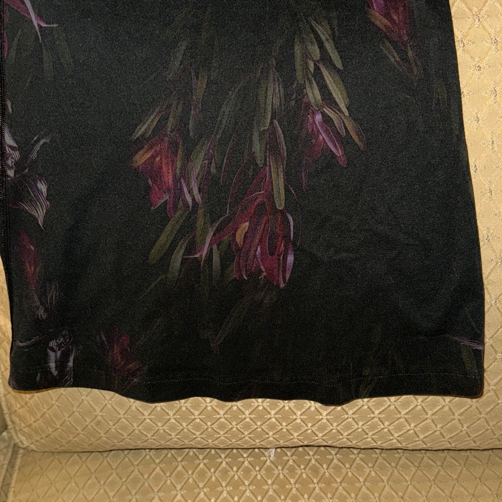 Lululemon Black and Purple Floral Racerback Tank Top EUC - Picture 3 of 7